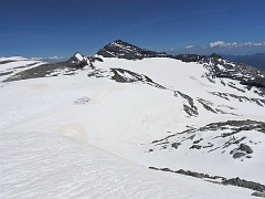 L' Alpjergletscher e sullo sfondo il Monte Leone